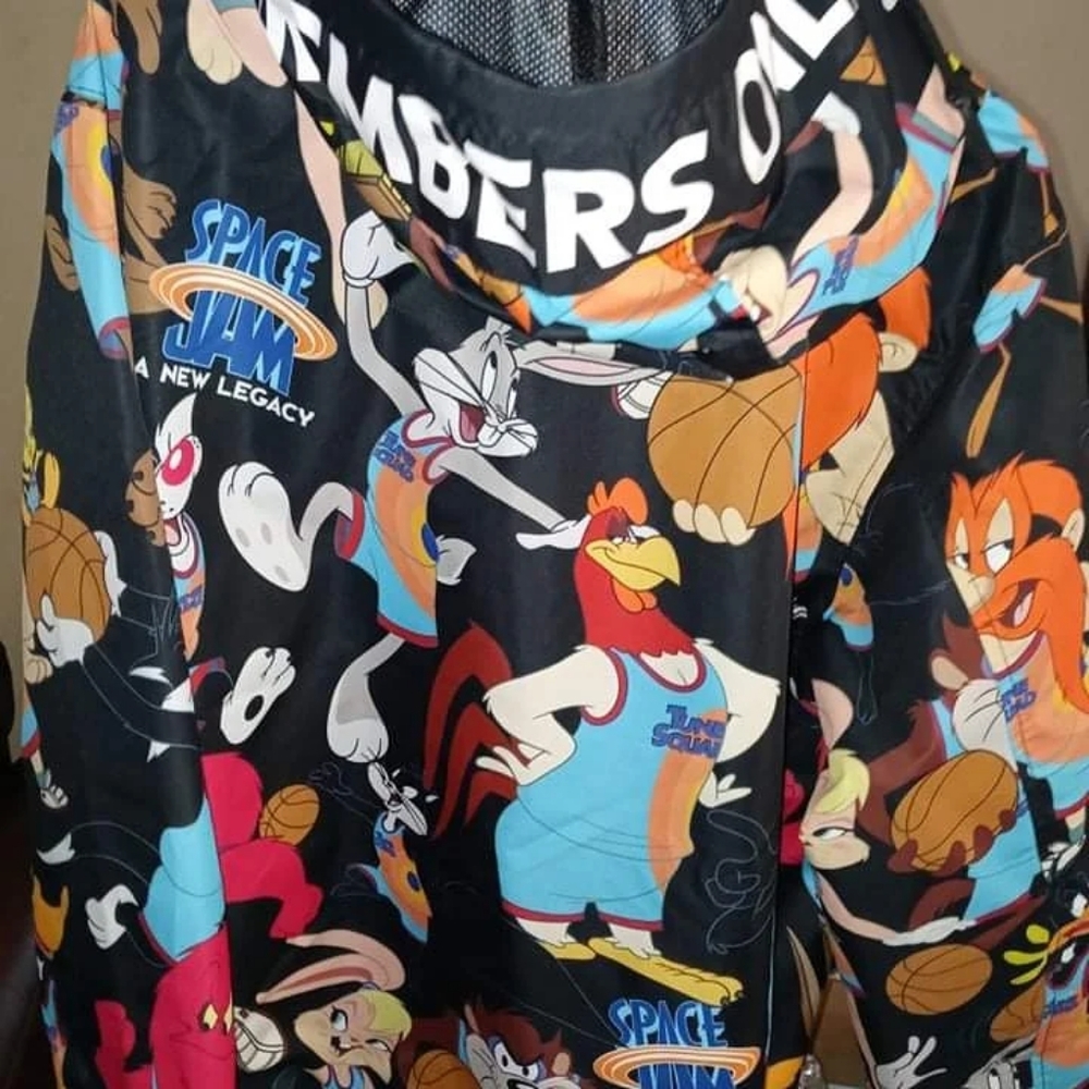 Lonney toon jacket size